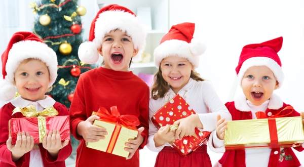 Christmas Celebration Ideas with Colleagues, Kids, Adults 