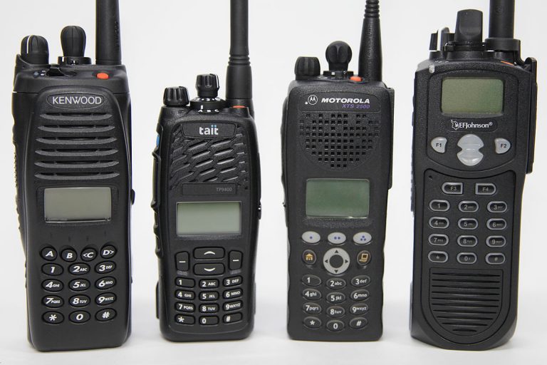 All You Need To Know About Handheld Aviation Radios Techicy