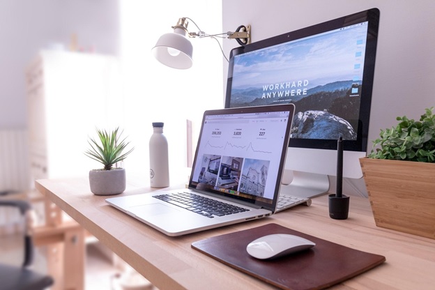 4 Secrets to Running a Business from Home
