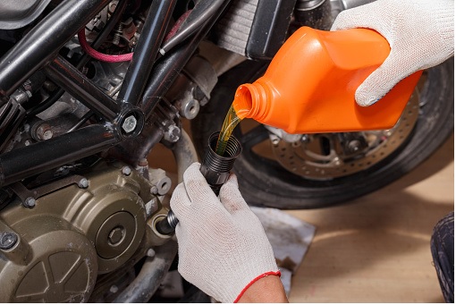 7 Essential Engine Maintenance Tips for your bike