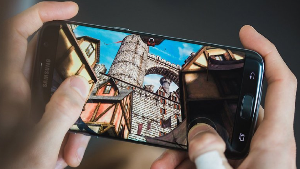 Selecting the Best Mobile Software for Top Gaming Experience Techicy