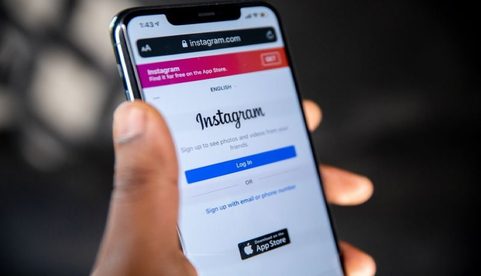 Log Out and Re-Login to Instagram