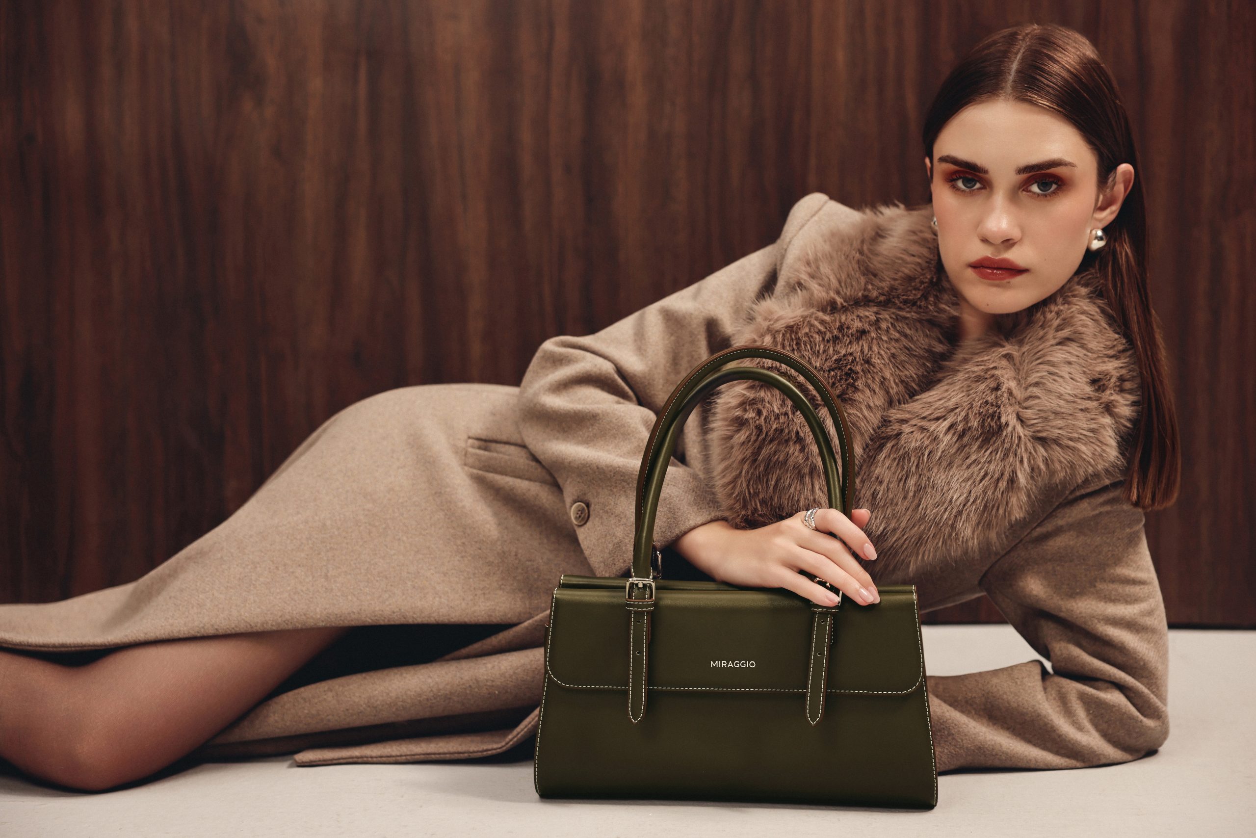 Effortless Shoulder Bag Styles